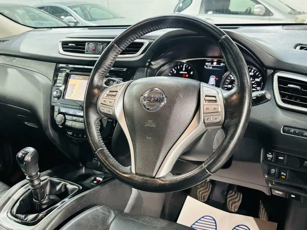 2017-nissan-x-trail-16dci-tekna-4x4-7-seat-big-9