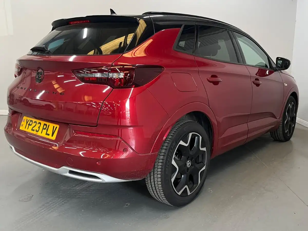 2023-vauxhall-grandland-12-ultimate-130ps-auto-big-3