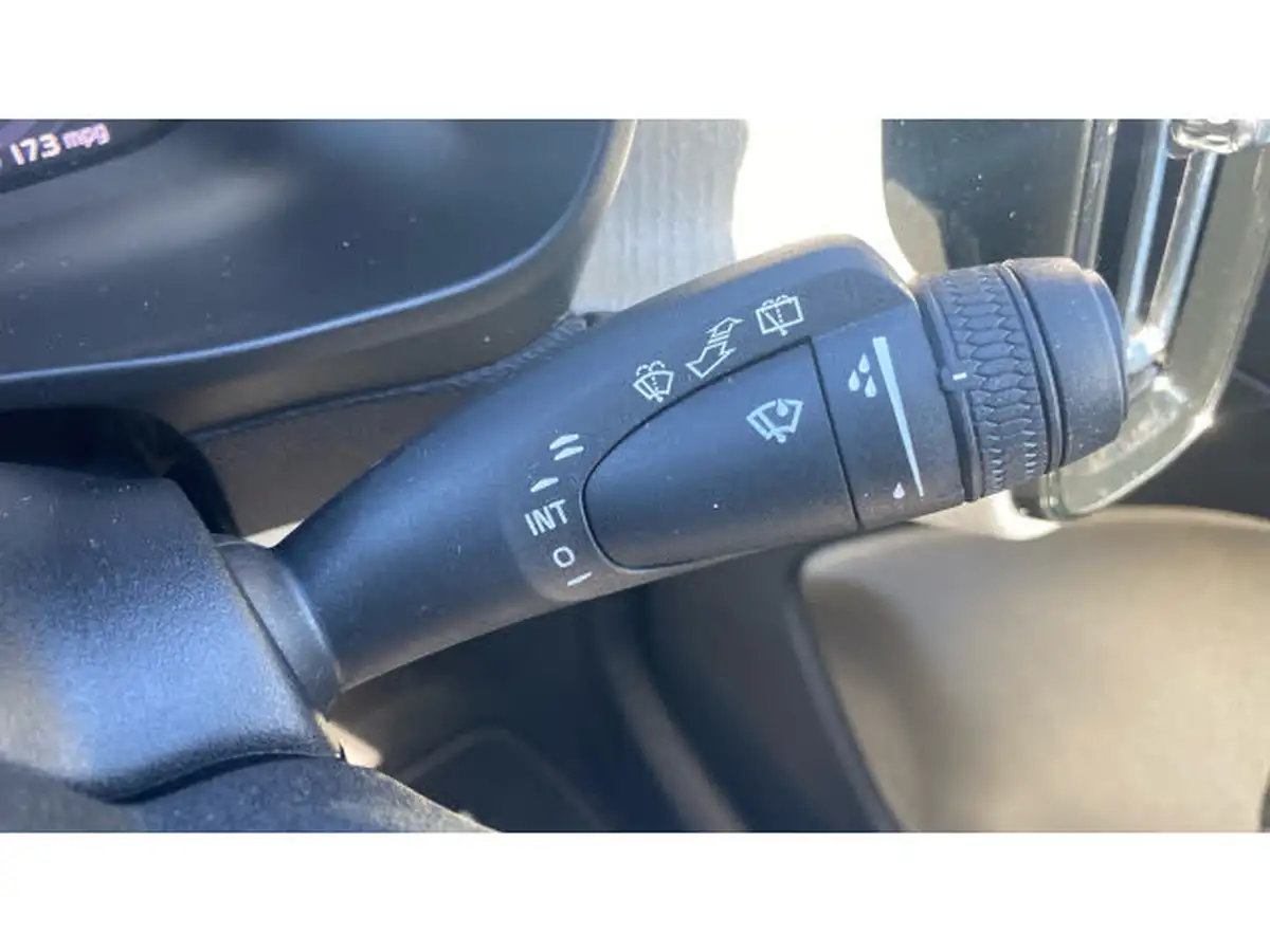 2021-volvo-xc40-15-t3-inscription-pro-161bhp-auto-big-24