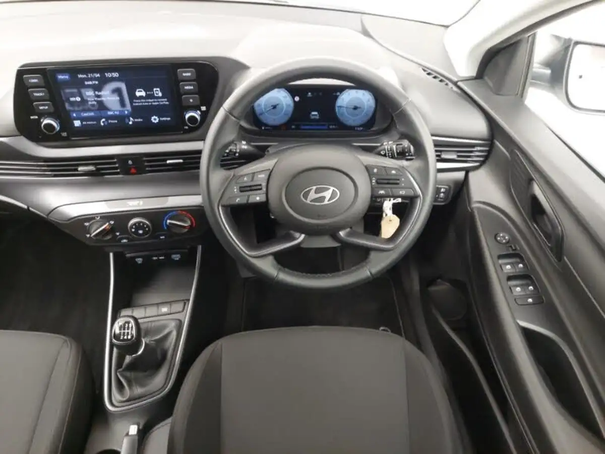 2024-hyundai-i20-10-t-gdi-advance-big-6
