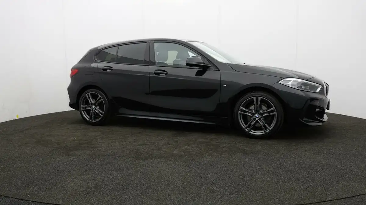 2021-bmw-1-series-15-118i-m-sport-lcp-big-36