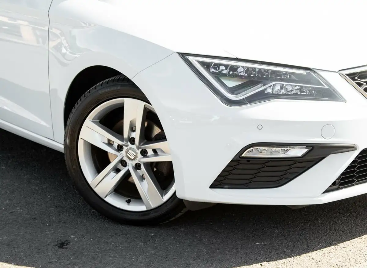 2019-seat-leon-15-tsi-evo-fr-150ps-ss-estate-dsg-big-1