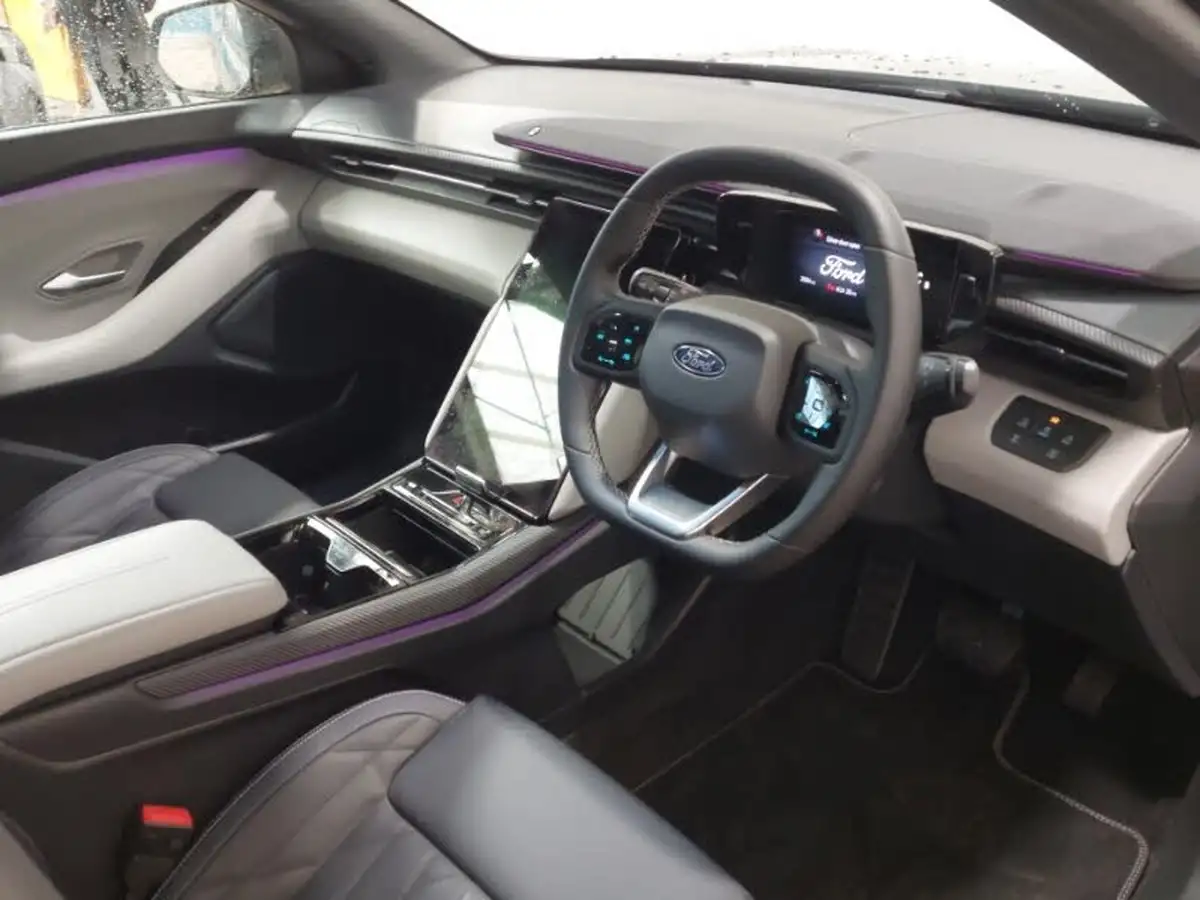 2024-ford-explorer-e-premium-286ps-77kwh-big-15