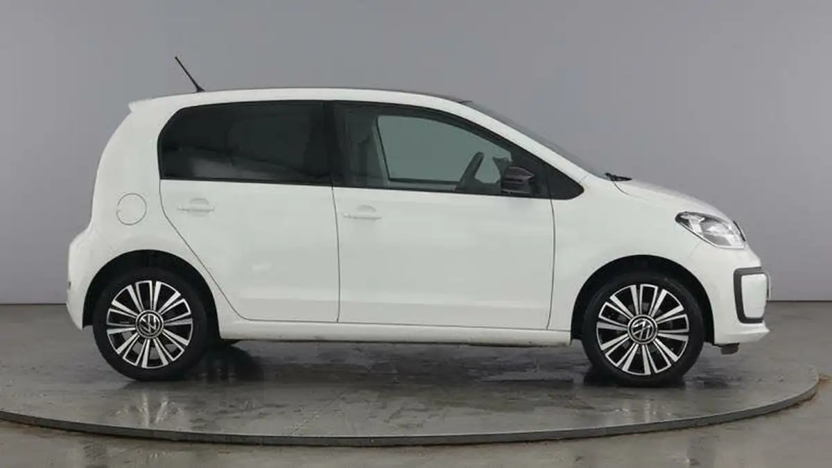 2021-volkswagen-up-10-up-black-edition-60ps-ss-big-3