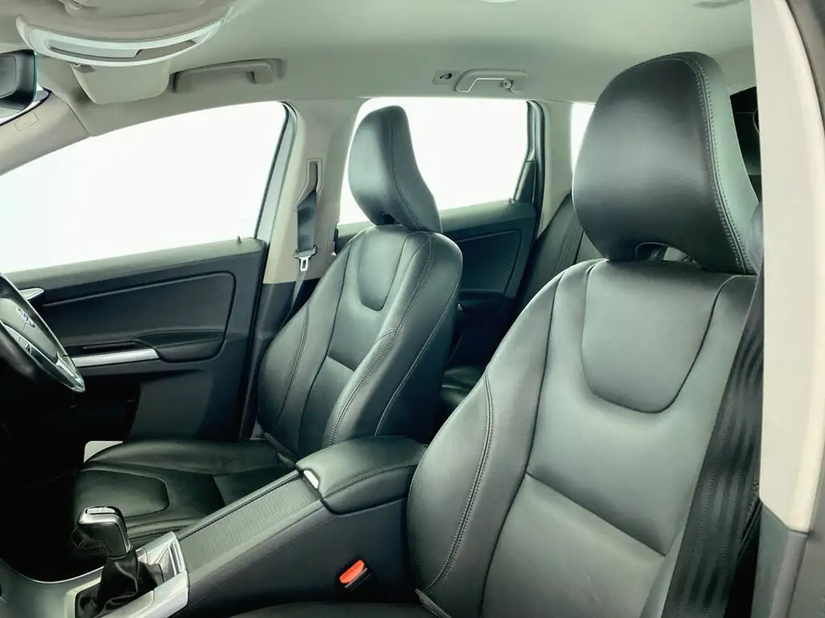 2017-volvo-xc60-20td-d4-se-big-29