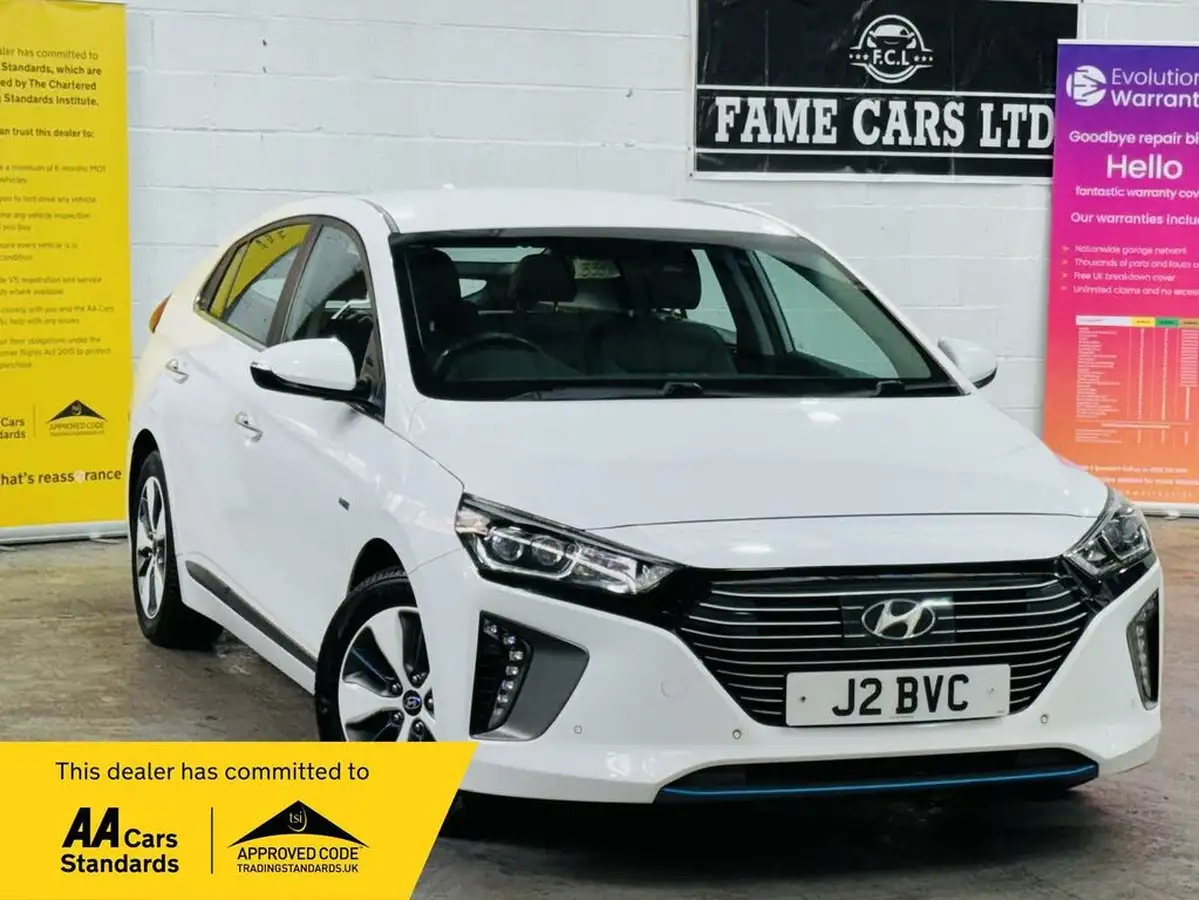 2017-hyundai-ioniq-16-gdi-premium-se-plug-in-hybrid-big-0