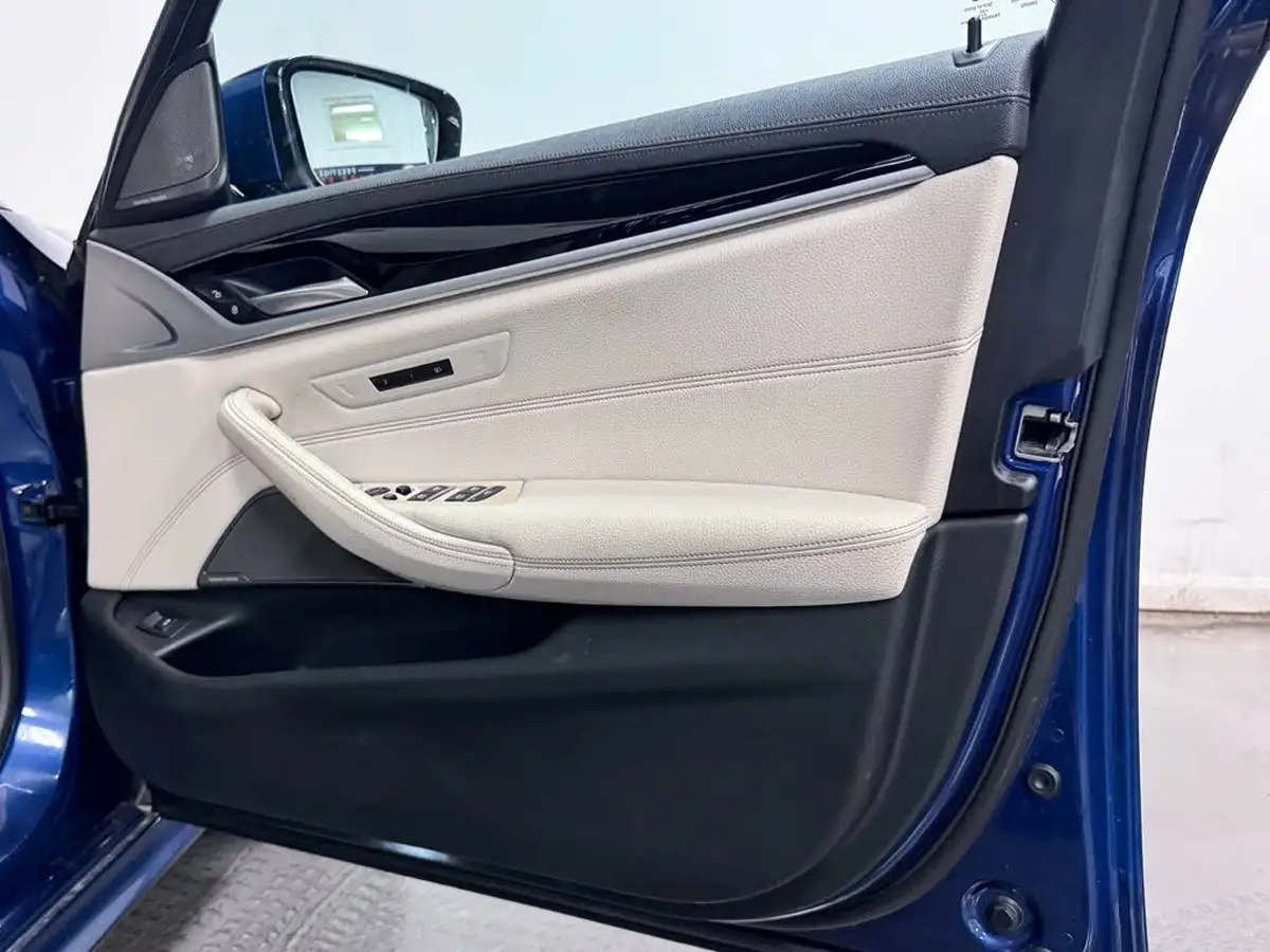 2021-bmw-5-series-20td-520d-m-sport-mht-touring-5d-big-17