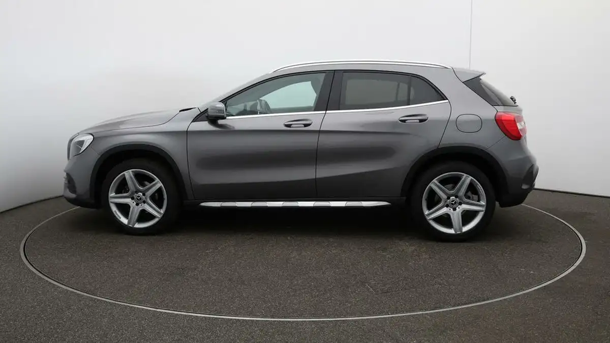 2018-mercedes-benz-gla-class-16-gla-200-amg-line-154bhp-big-54