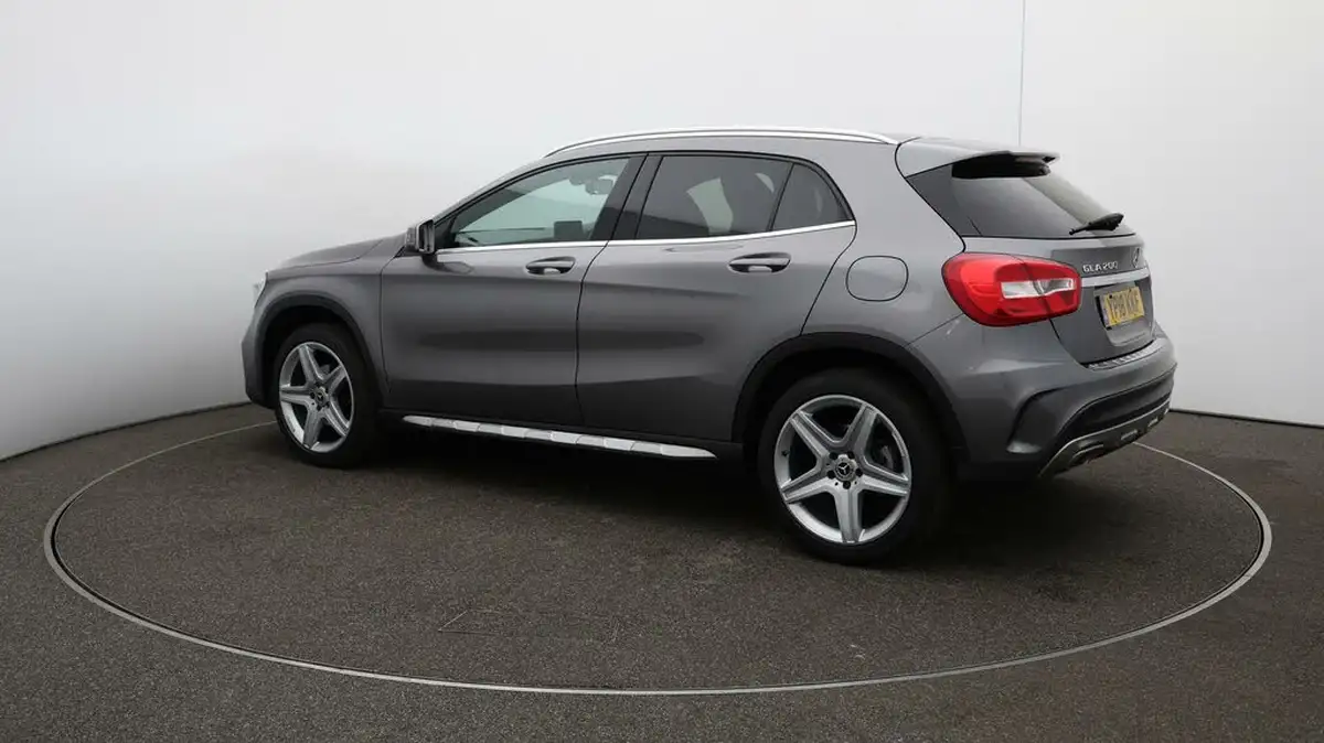 2018-mercedes-benz-gla-class-16-gla-200-amg-line-154bhp-big-26