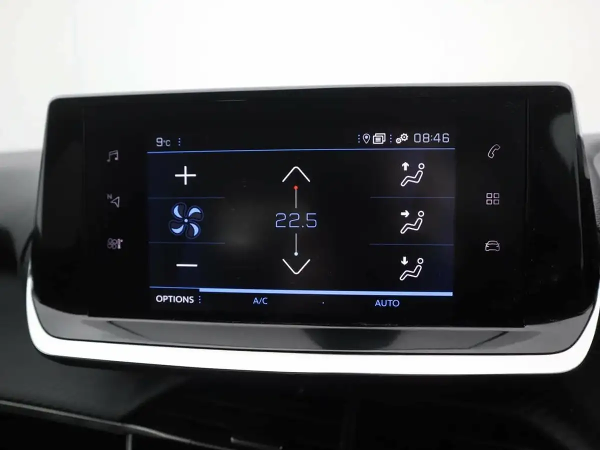 2023-peugeot-208-12-puretech-allure-premium-130ps-eat8-big-13