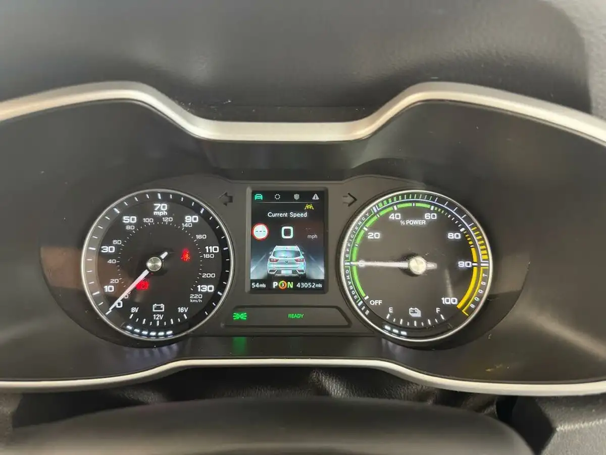 2020-mg-zs-suv-e-exclusive-ev-big-41