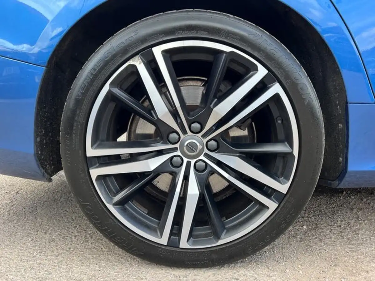 2021-volvo-v60-20-t6-r-design-340bhp-big-25