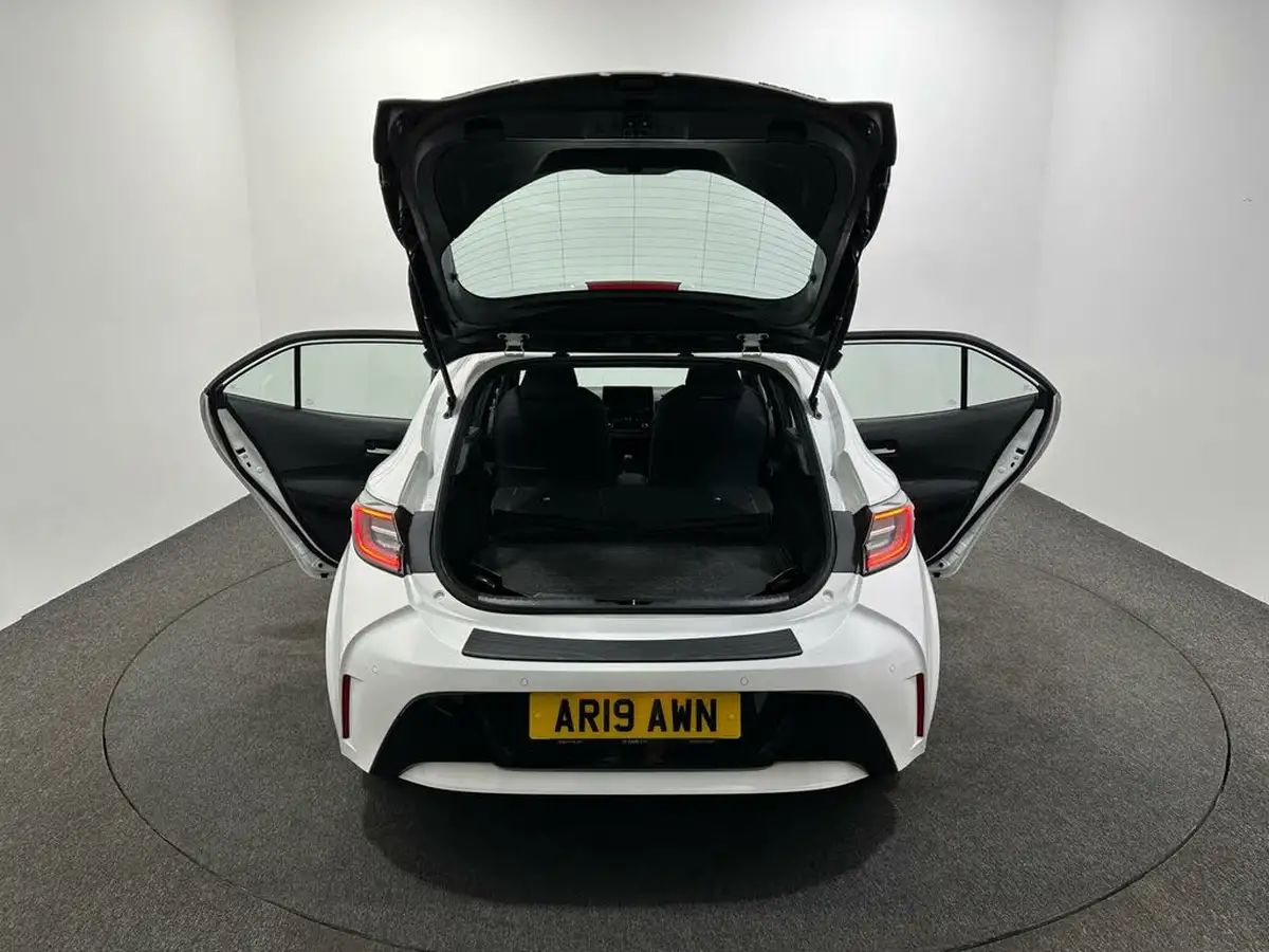 2019-toyota-corolla-18-vvt-i-icon-spare-wheel-hatchback-5d-big-38