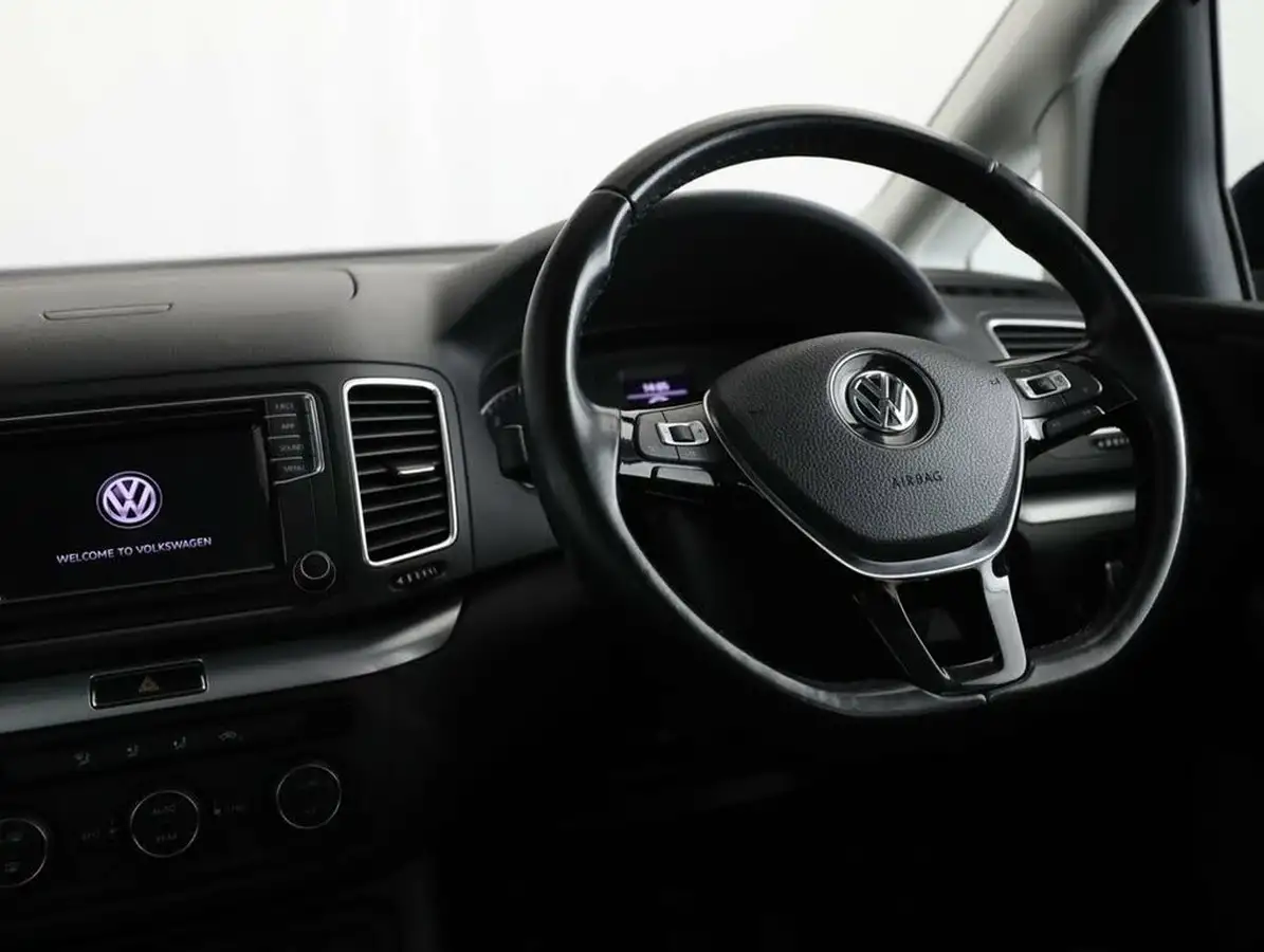 2017-volkswagen-sharan-20tdi-se-150ps-ss-big-21