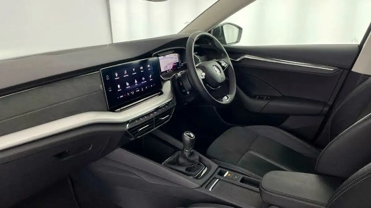 2023-skoda-octavia-15-tsi-se-l-hatchback-big-1