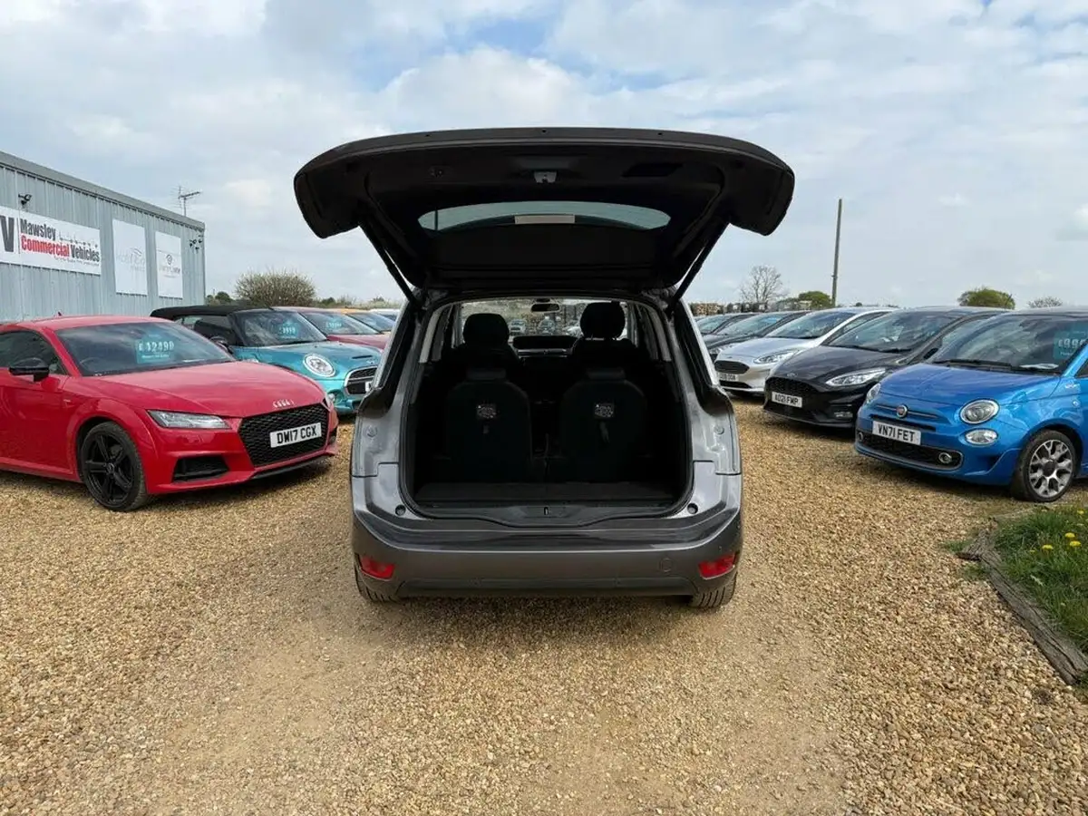2018-citroen-grand-c4-spacetourer-15bluehdi-flair-big-8