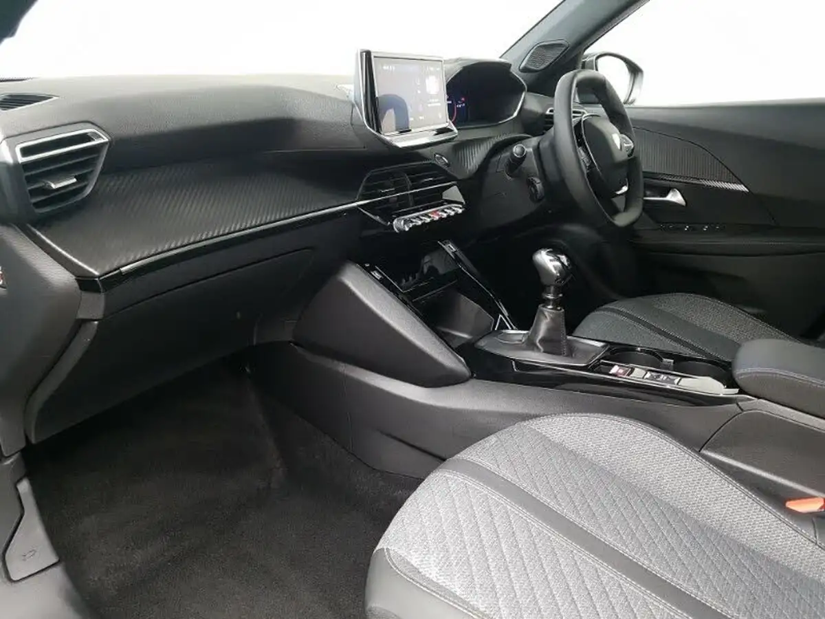 2024-peugeot-2008-suv-12-puretech-allure-130ps-big-4