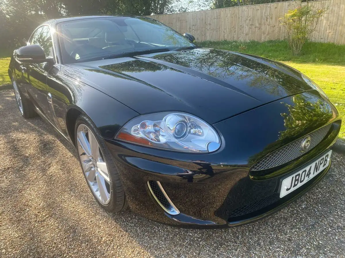 2010-jaguar-xk-50-portfolio-coupe-big-1