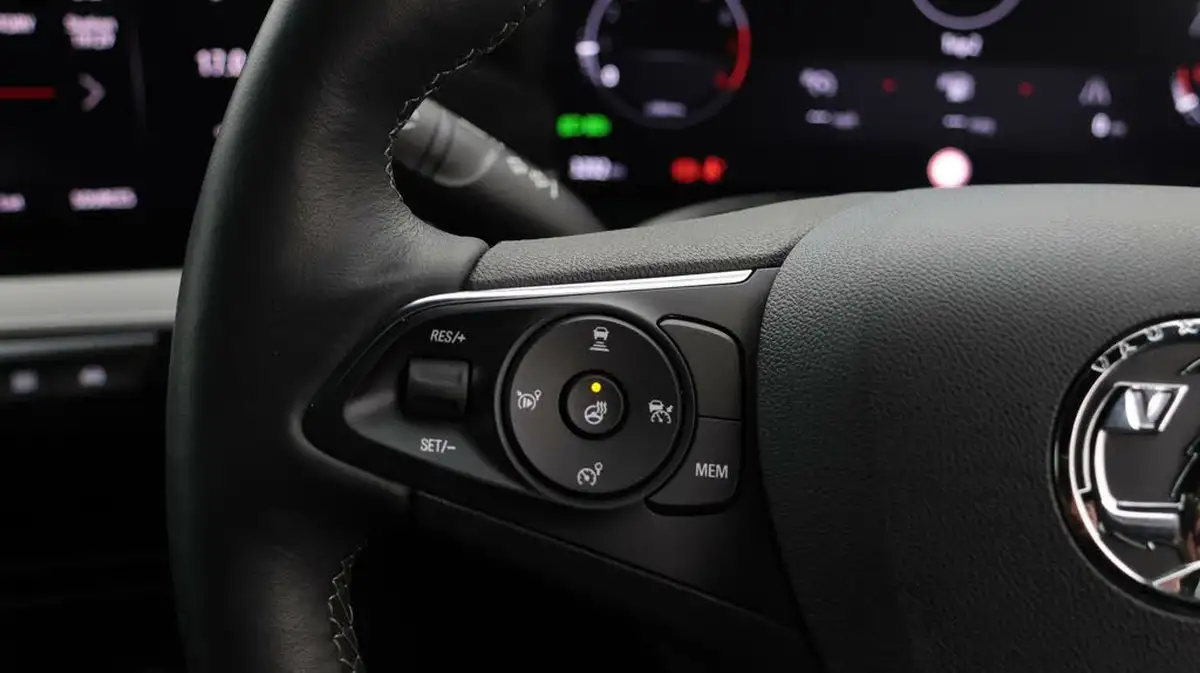 2023-vauxhall-mokka-12-ultimate-136ps-big-22