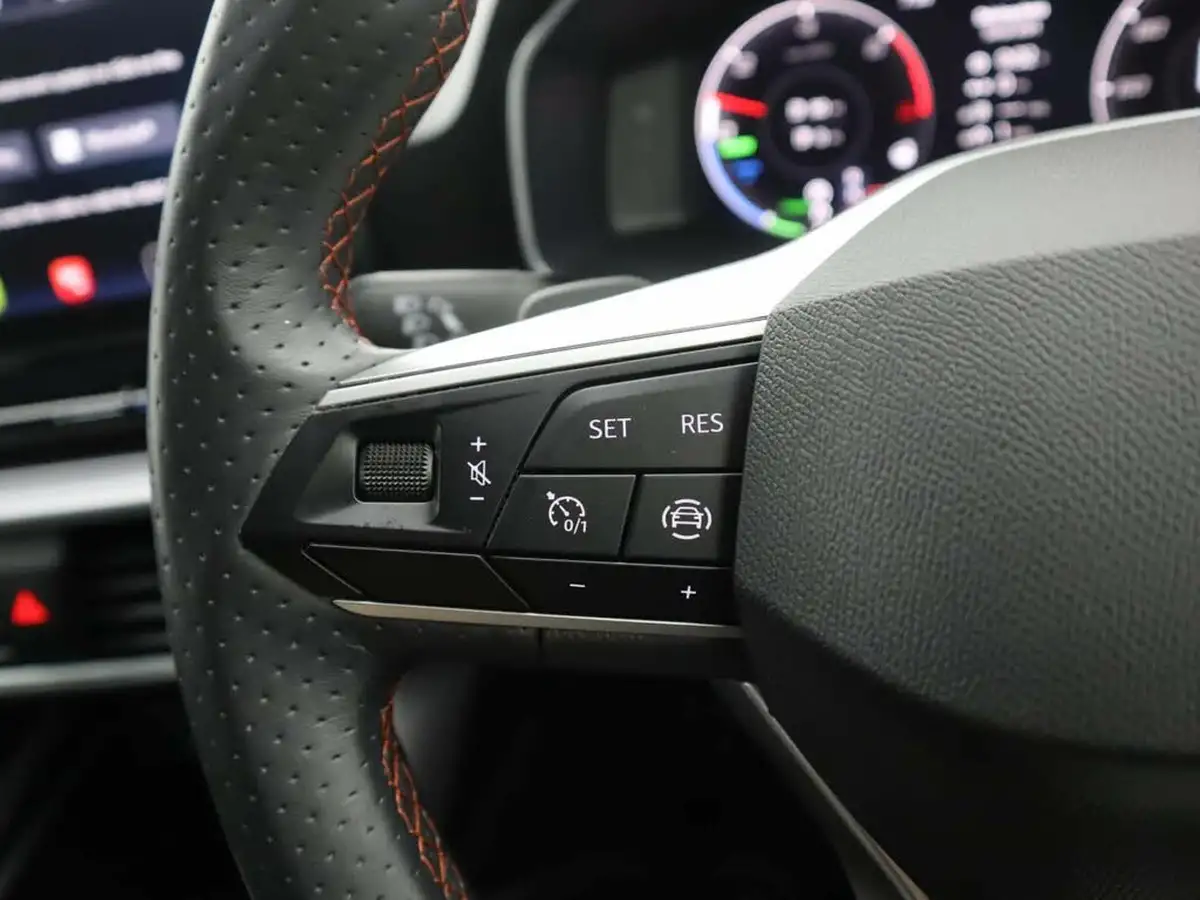 2021-seat-leon-14-e-hybrid-fr-sport-hatchback-big-21