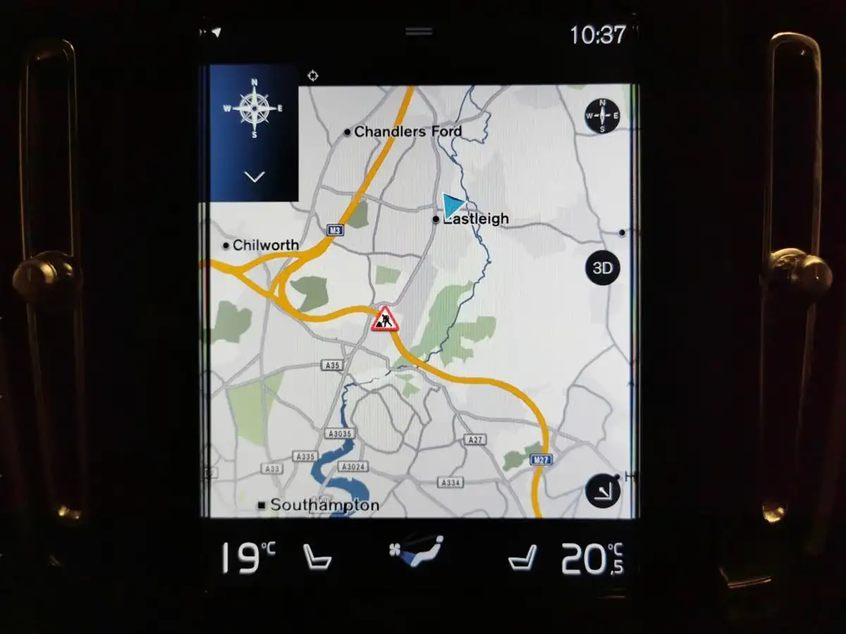 2019-volvo-xc40-20td-d3-inscription-pro-big-4