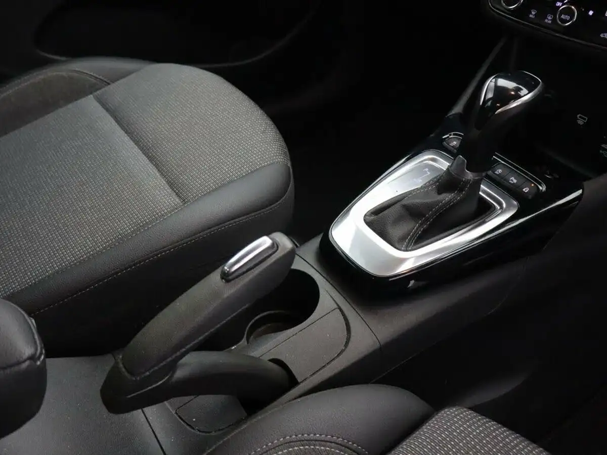 2021-vauxhall-crossland-12-elite-nav-130ps-auto-big-16