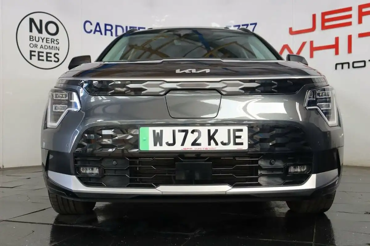 2022-kia-niro-ev-e-4-big-10
