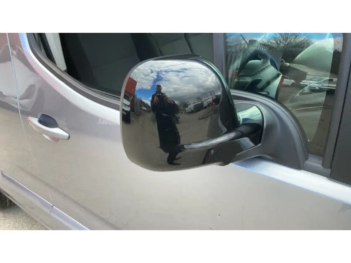 2021-citroen-berlingo-15bluehdi-1000-driver-130pseu6dt-e-ss-eat8-big-25