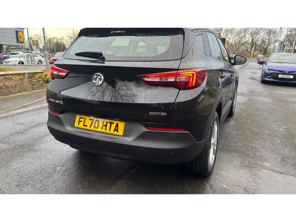 2020-vauxhall-grandland-x-12-se-big-39
