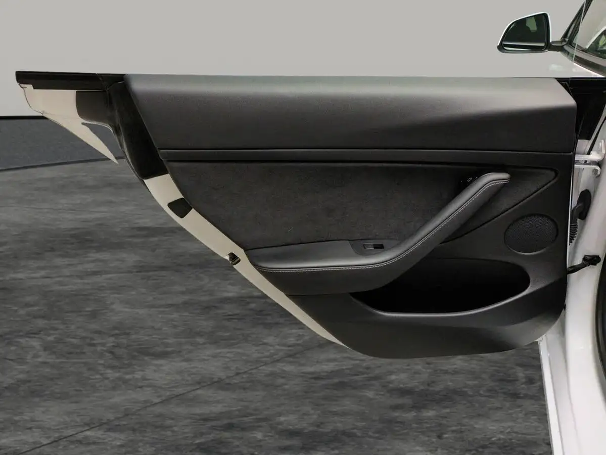 2021-tesla-model-3-e-long-range-4x4-big-30