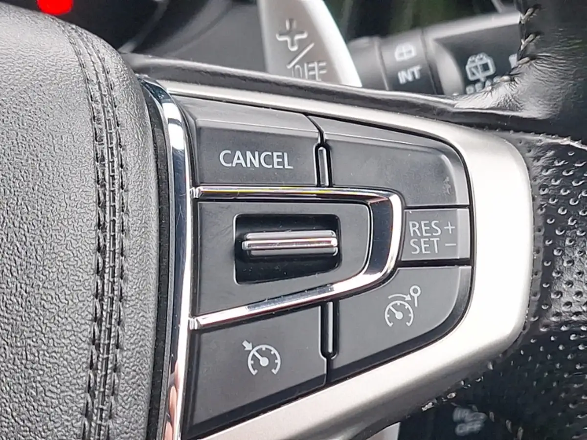 2017-land-rover-range-rover-evoque-20td4-se-auto-big-18