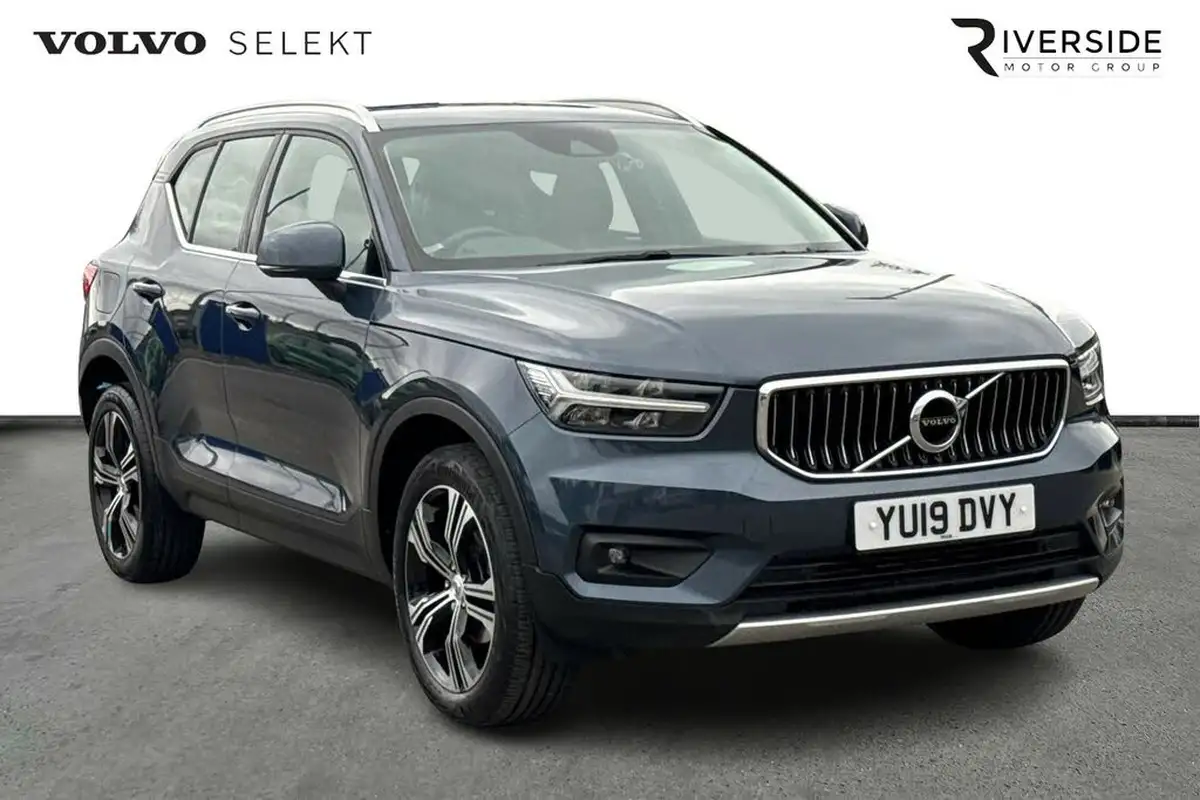 2019-volvo-xc40-15-t3-inscription-163bhp-geartronic-big-0