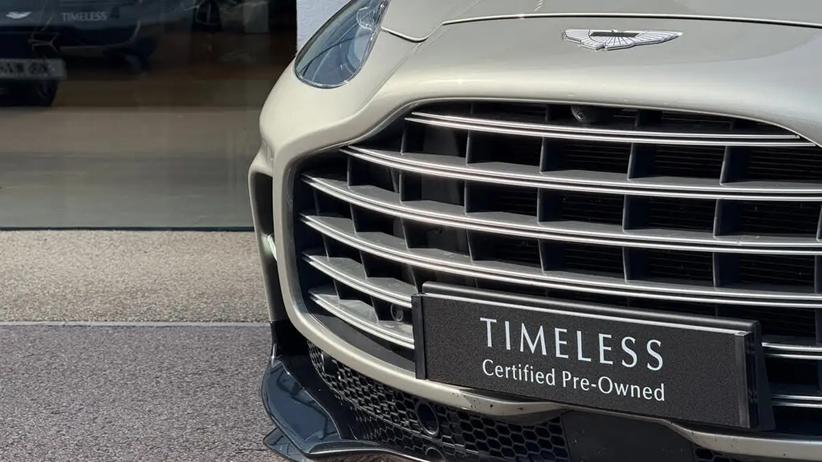 2023-aston-martin-dbx-40-v8-big-28