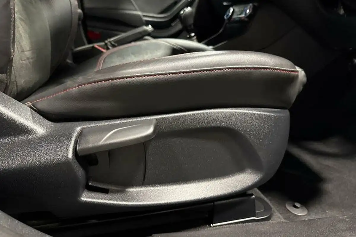 2022-ford-fiesta-10t-st-line-x-100ps-big-23