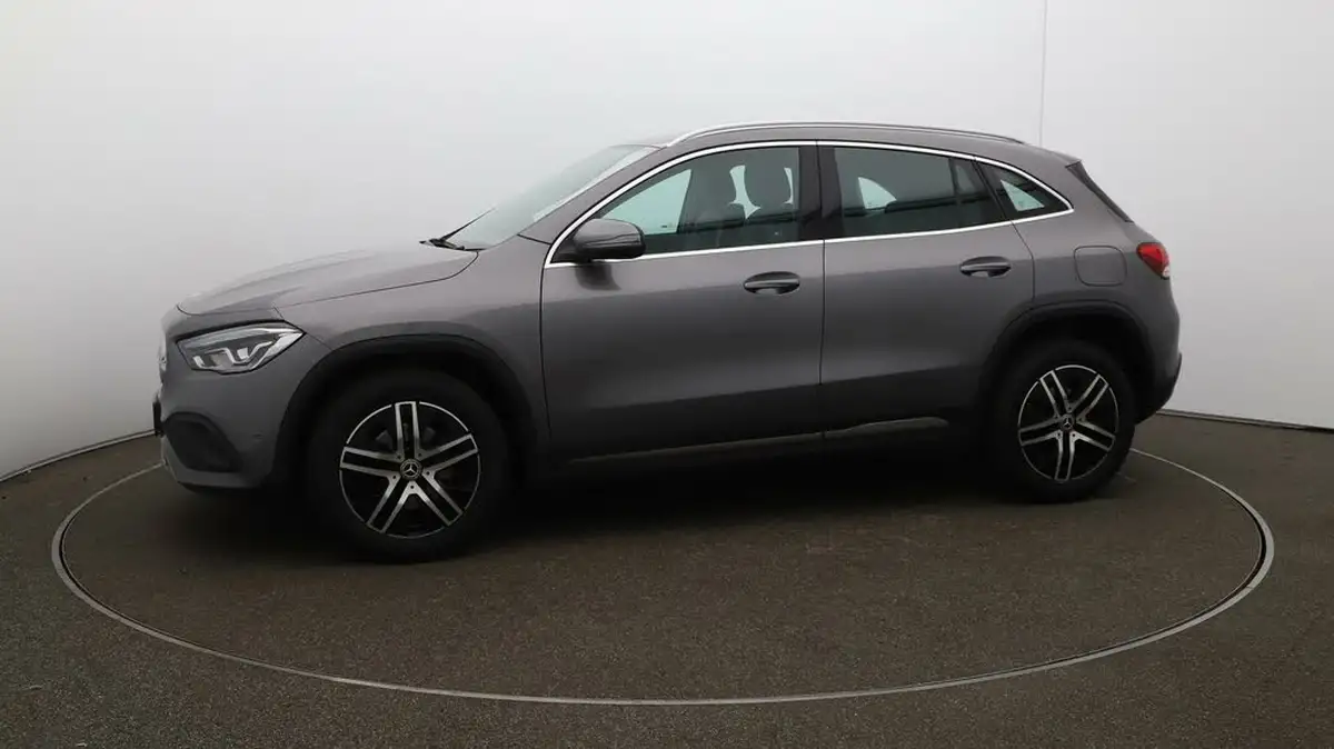 2021-mercedes-benz-gla-class-13-gla-200-sport-executive-big-58
