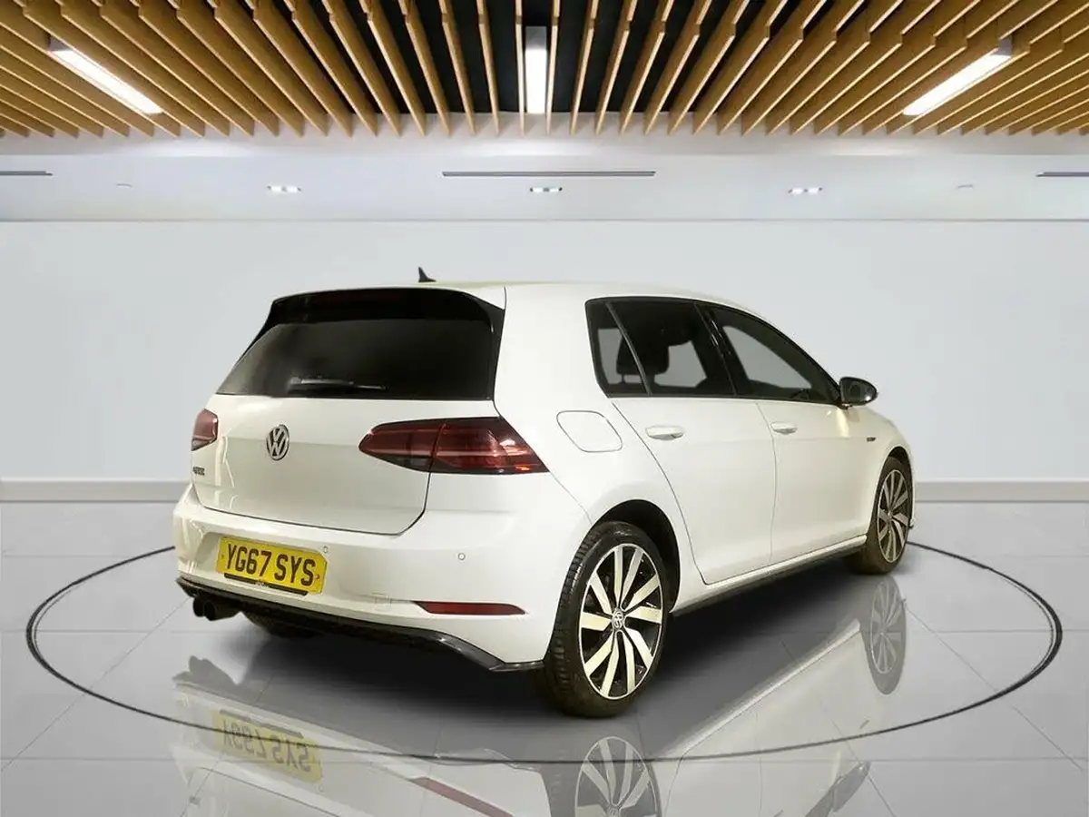 2017-volkswagen-golf-14-tsi-gte-advance-ss-big-7