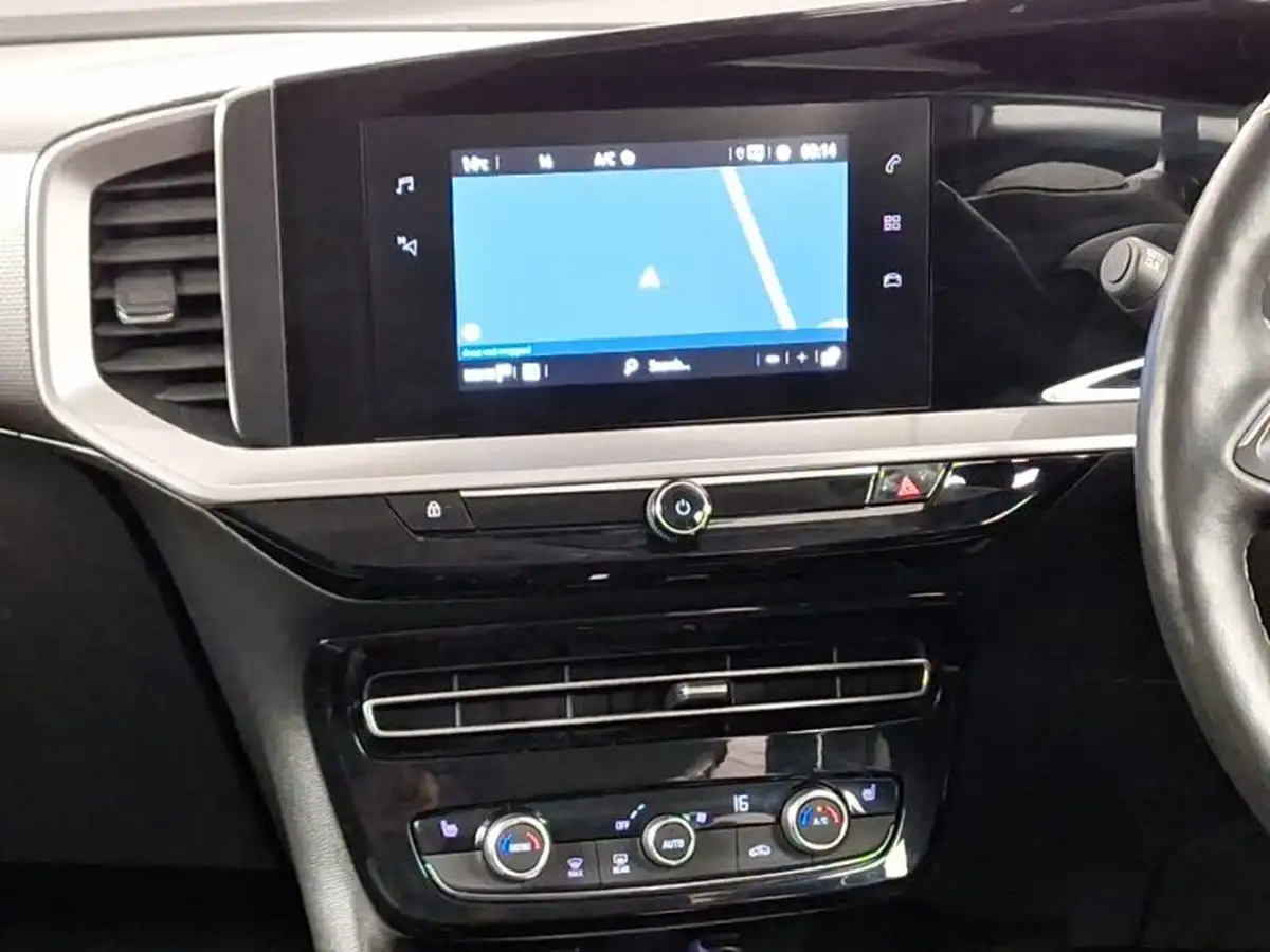 2022-vauxhall-mokka-12-elite-edition-130ps-auto-big-9