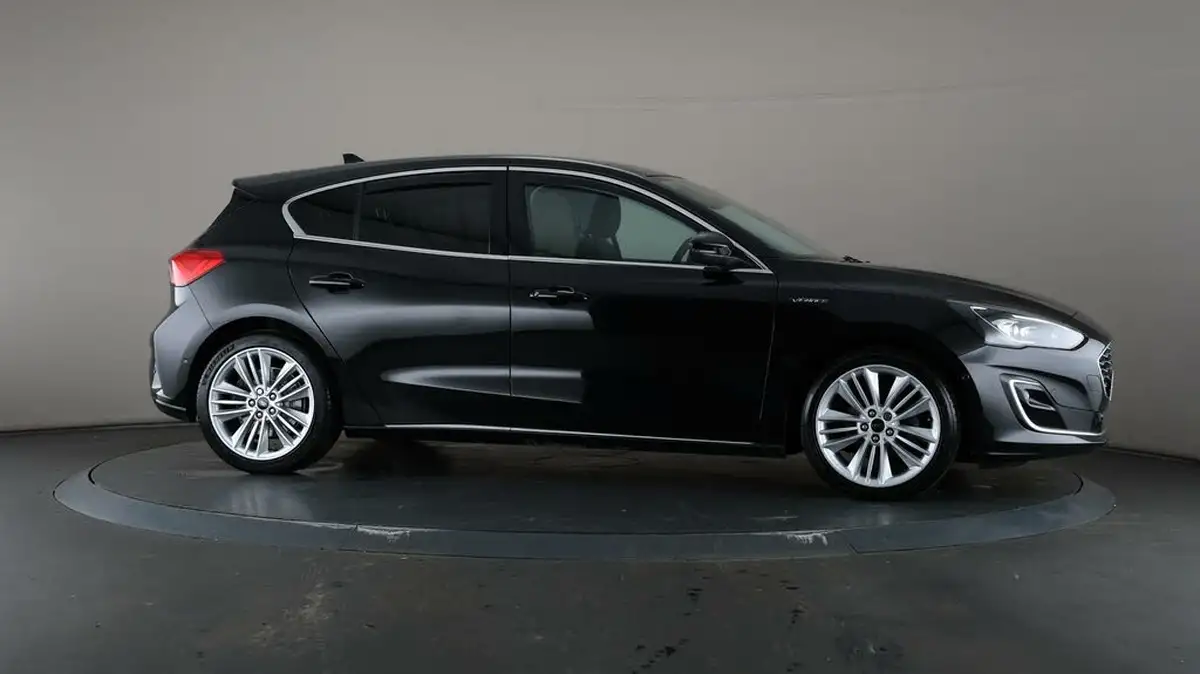 2020-ford-focus-15-vignale-hatchback-big-49