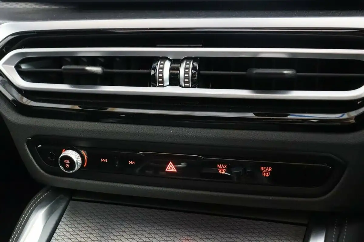 2023-bmw-i4-e-m50-big-34