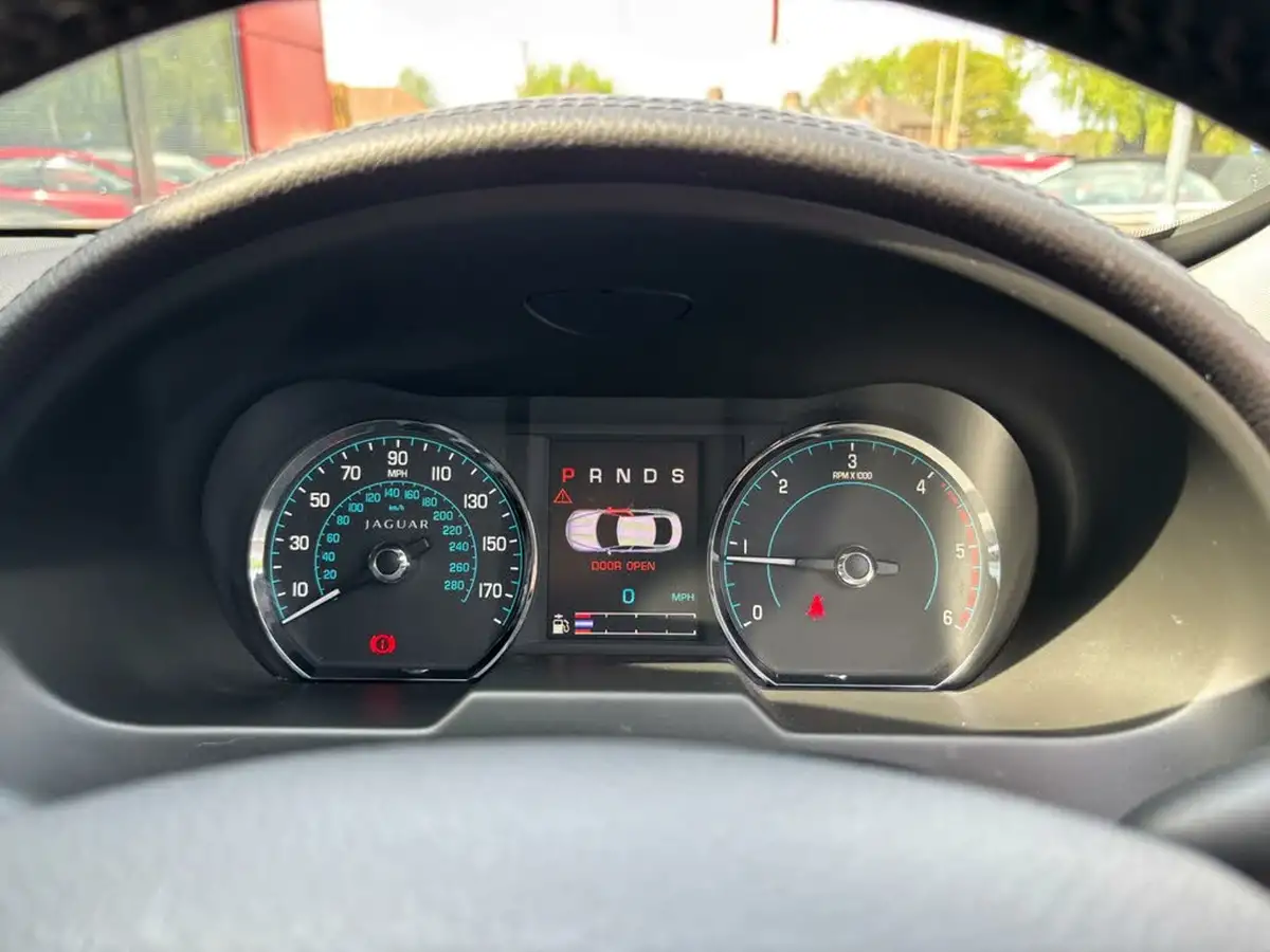 2012-jaguar-xf-22td-luxury-190ps-saloon-4d-auto-big-10