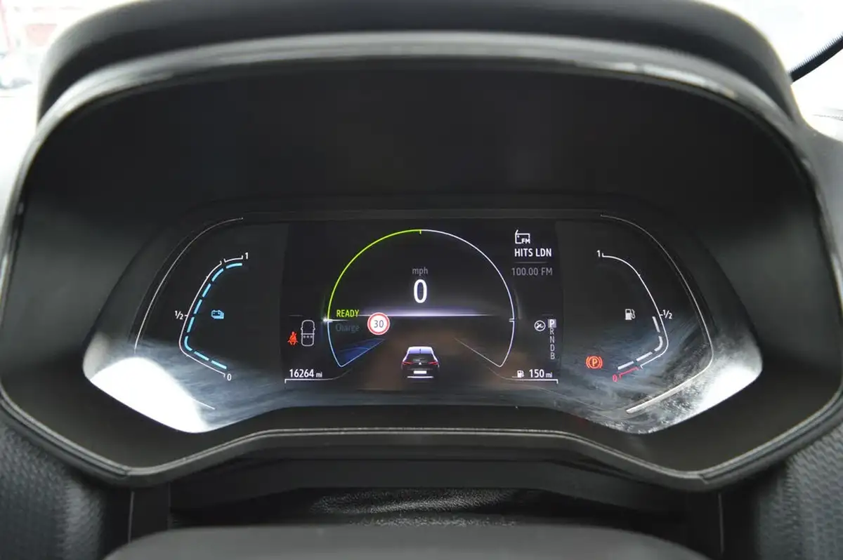 2023-renault-clio-16-evolution-big-14