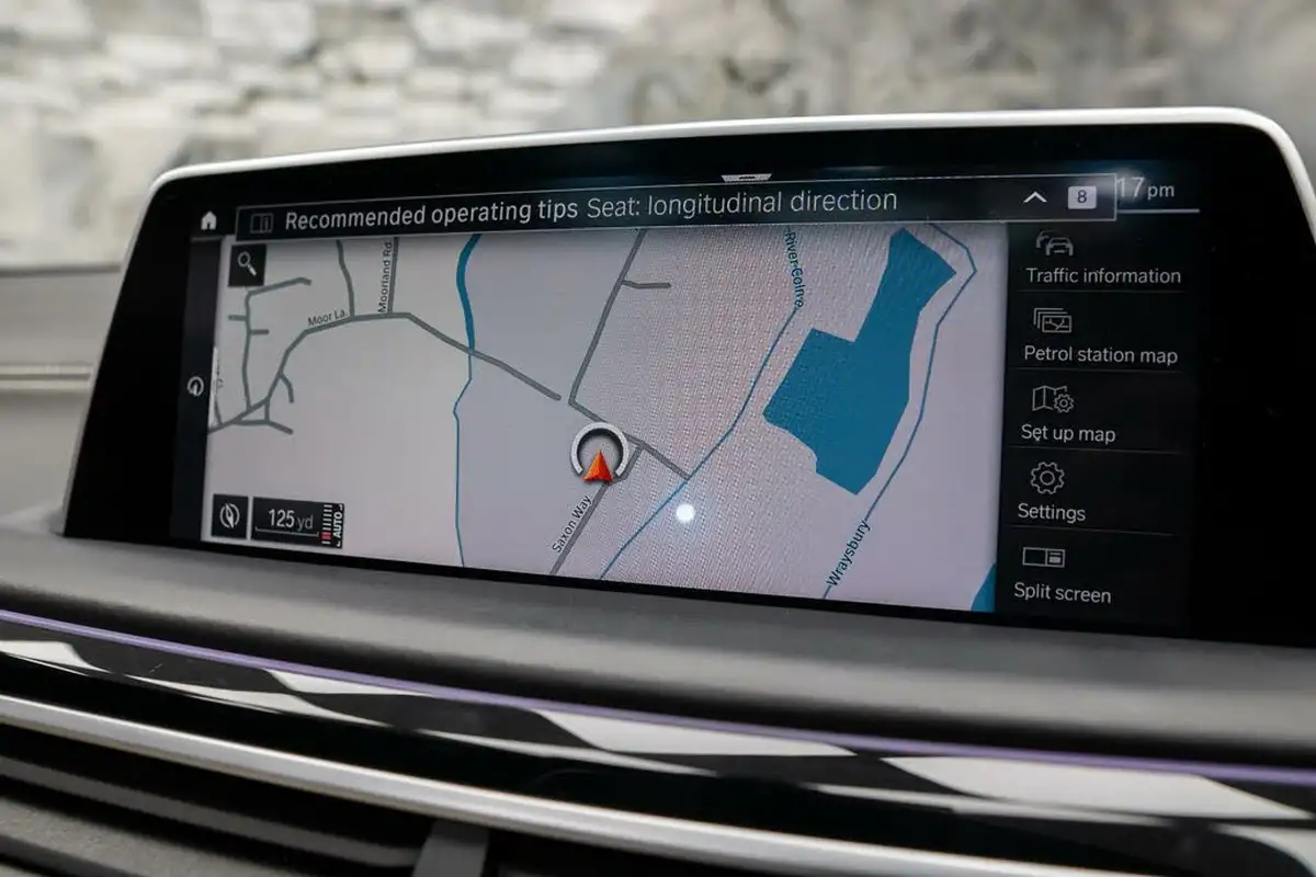 2020-bmw-7-series-66-m760li-big-20
