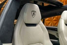 2021-lamborghini-urus-40-no-trim-small-17