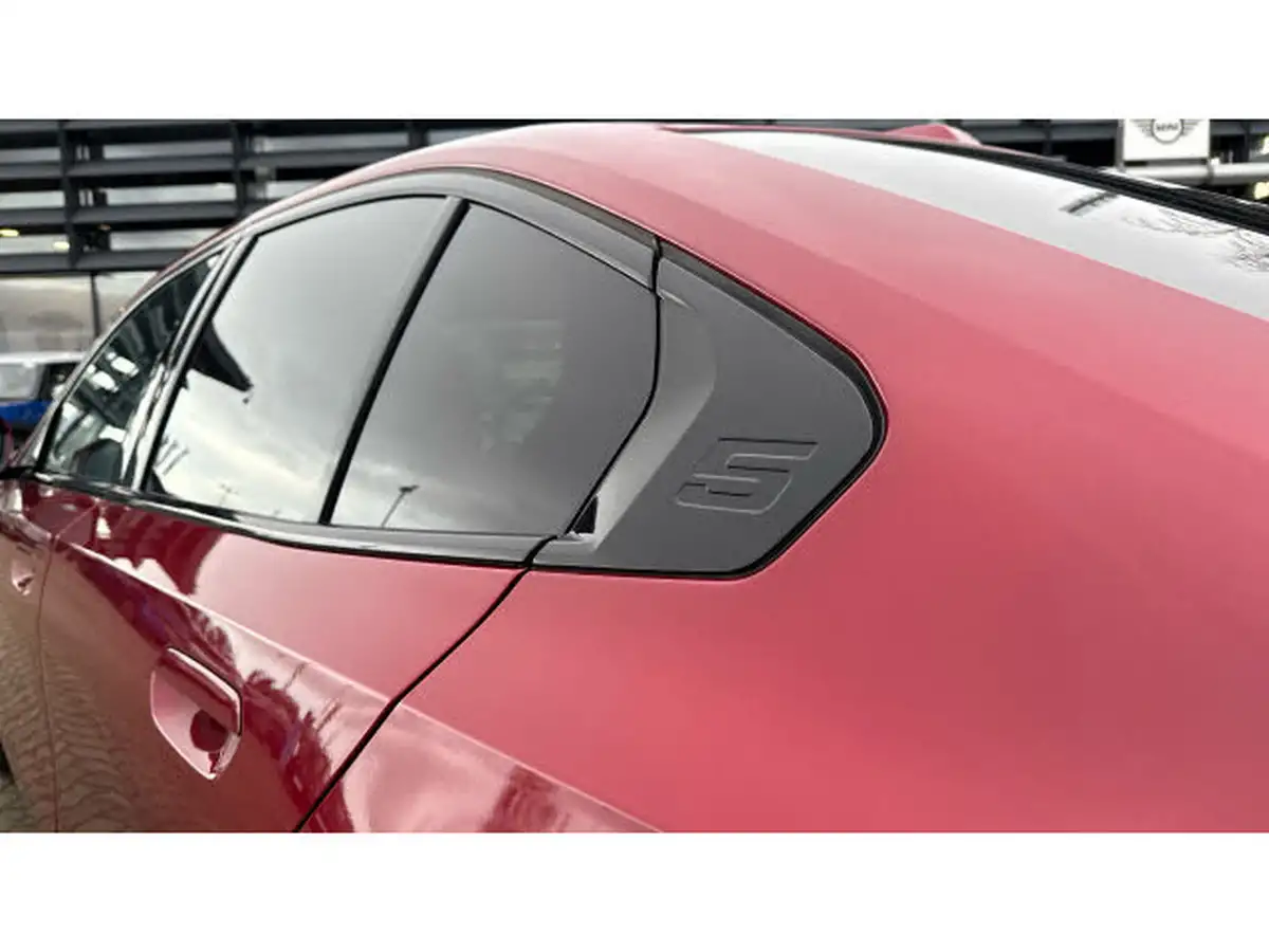 2025-bmw-5-series-20-520i-m-sport-mht-saloon-4d-big-27