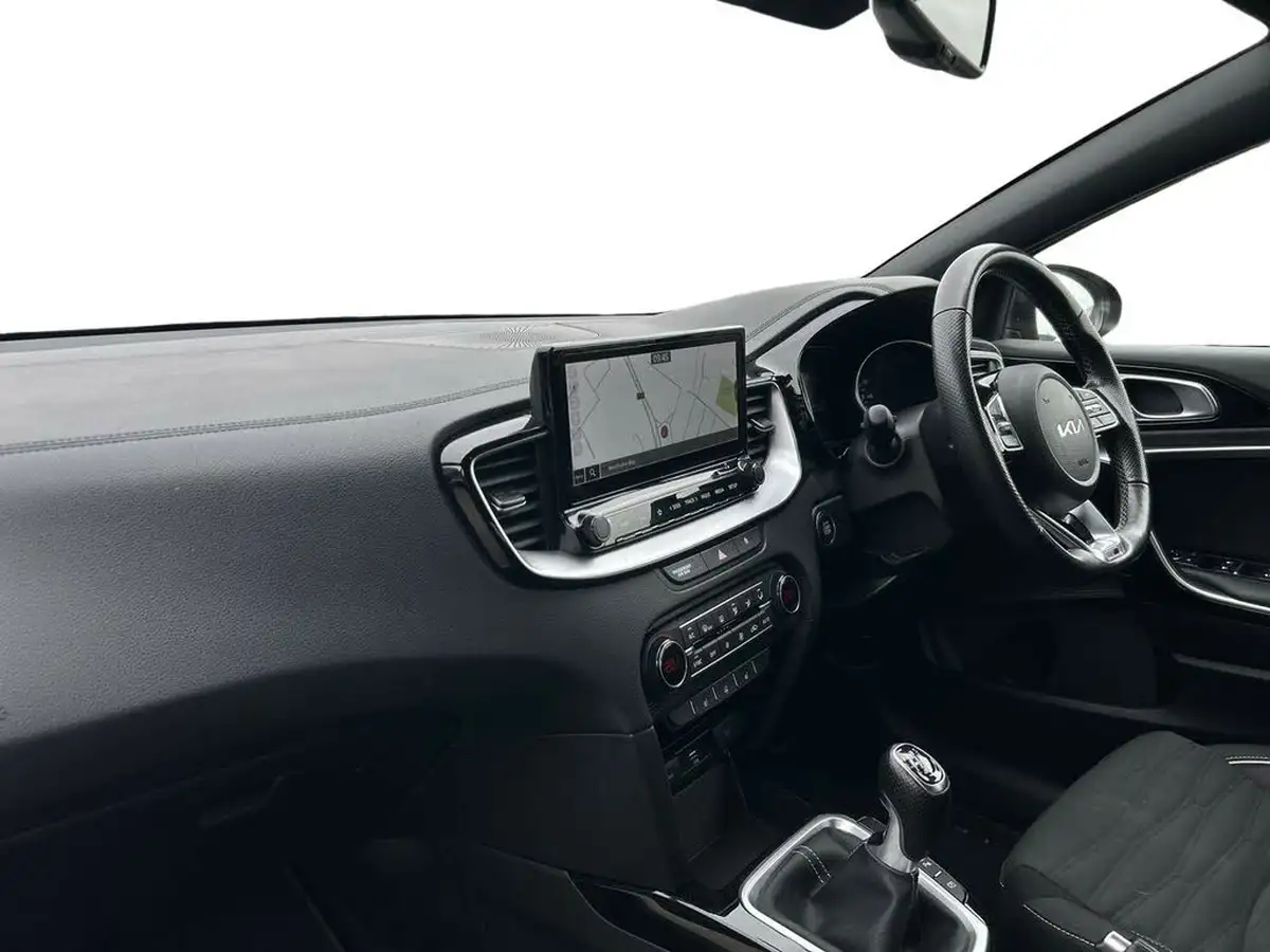 2021-kia-ceed-15-t-gdi-gt-line-big-6