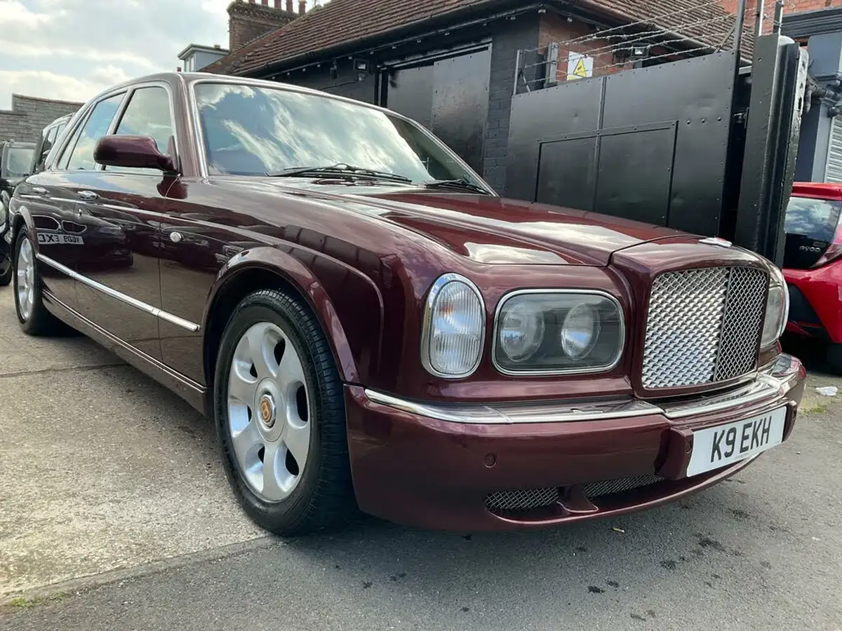 2001-bentley-arnage-68-red-label-big-18