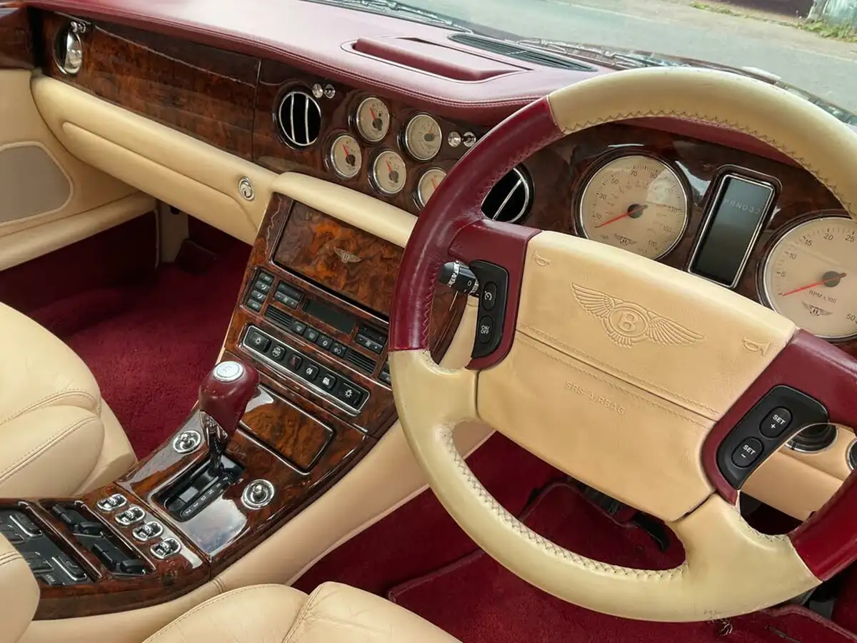 2001-bentley-arnage-68-red-label-big-65