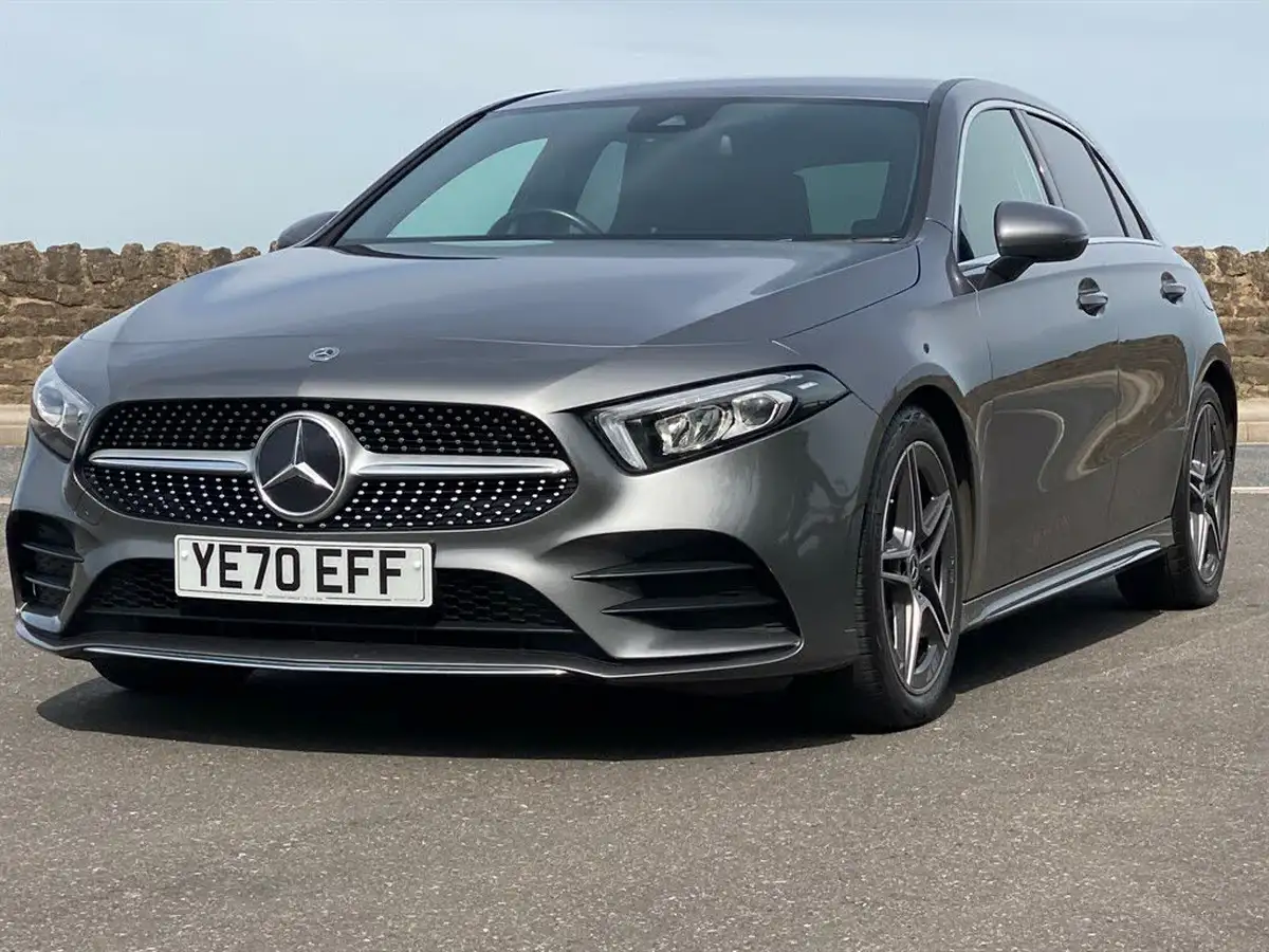 2020-mercedes-benz-a-class-20d-a200d-amg-line-hatchback-5d-big-14