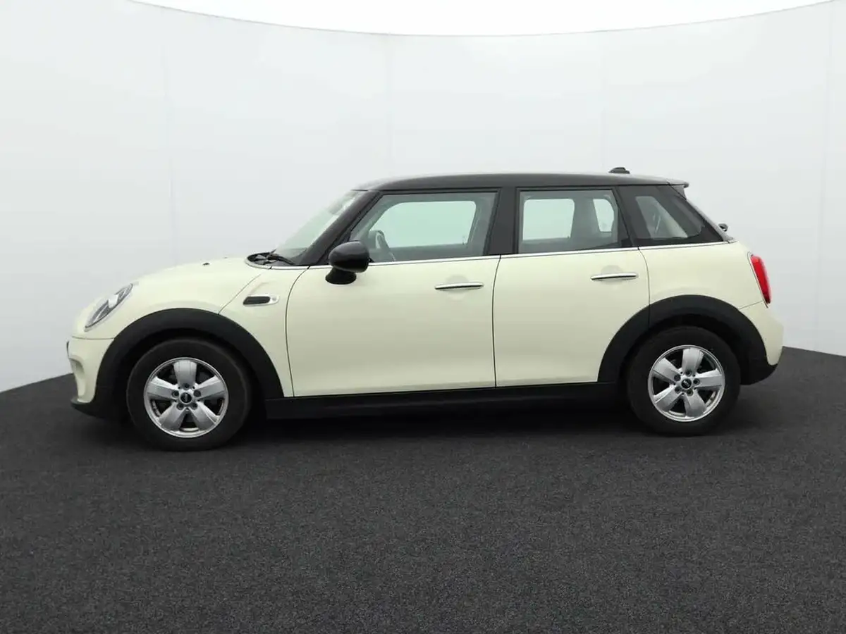 2019-mini-cooper-15-cooper-classic-hatchback-5d-auto-big-3