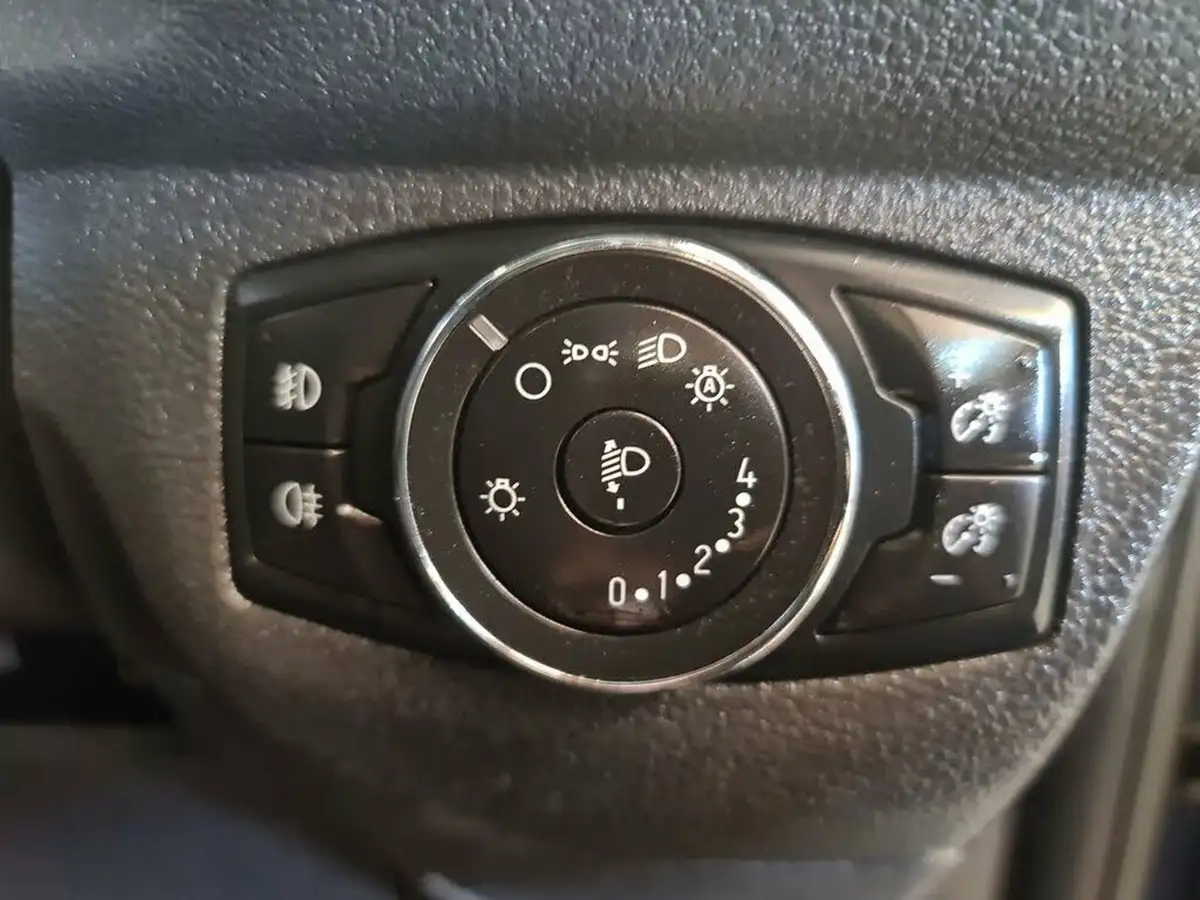 2021-ford-transit-courier-15tdci-trend-75pseu6d-big-23